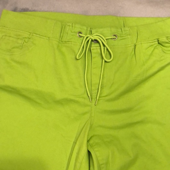 Blue Identity Bermuda shorts - Picture 2 of 9
